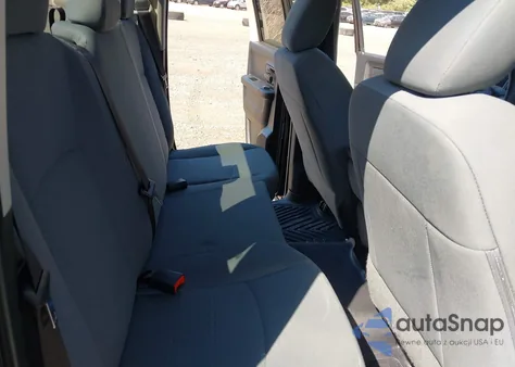 2017 Ram 1500 Express 4X4 6'4 Box z USA, uszkodzony, nr VIN 1C6RR7FT4HS746255